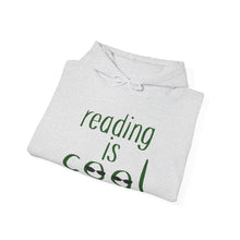Sweat à capuche « Reading Is Cool » — Sweat graphique pour amoureux des livres