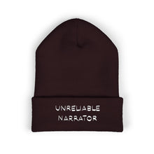 Bonnet à revers brodé « Unreliable Narrator »