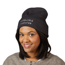 Bonnet à revers brodé « Unreliable Narrator »