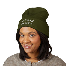 Bonnet à revers brodé « Unreliable Narrator »