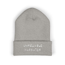 Bonnet à revers brodé « Unreliable Narrator »