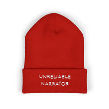 Bonnet à revers brodé « Unreliable Narrator »